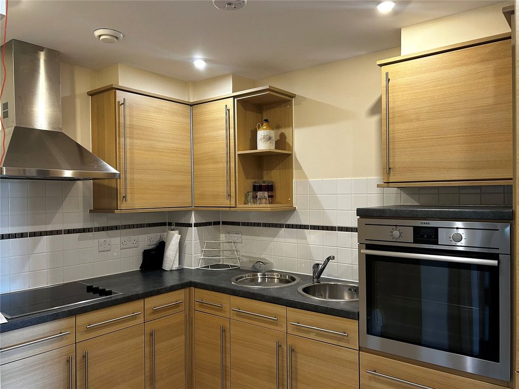 Property photo 2 of 9 Picture No. 04