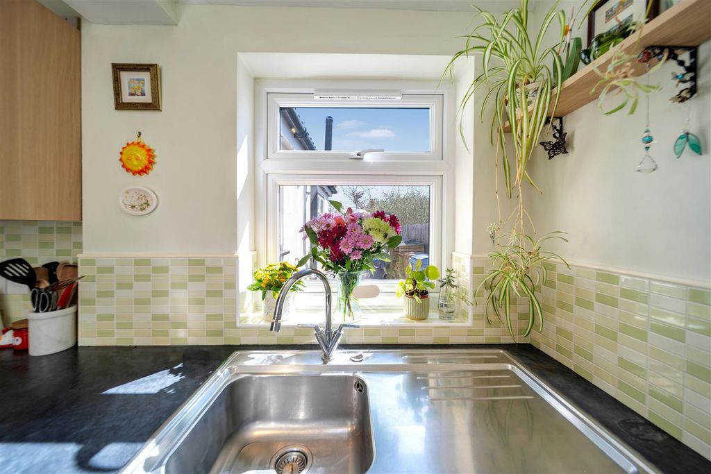 Property photo 2 of 17 294 Sidegate Lane Re-Edit-8.Jpg