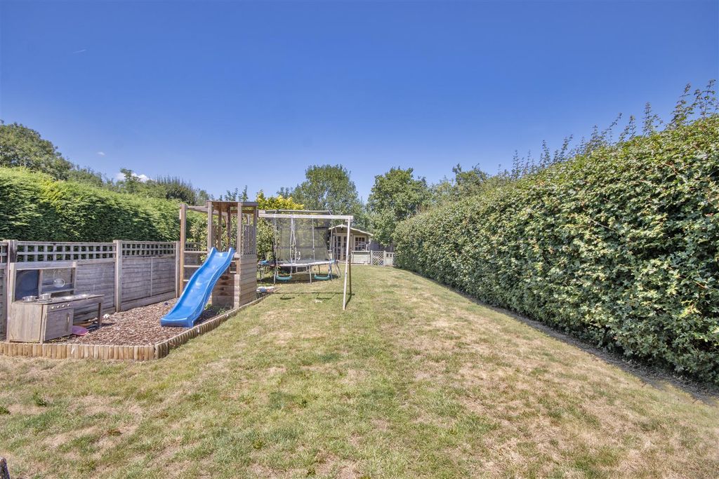 Property photo 3 of 15 60657_007.Jpg