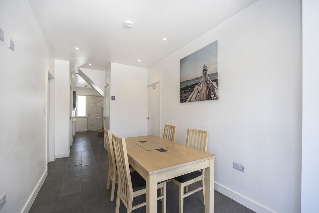 Property photo 2 of 5 Dsc_3410