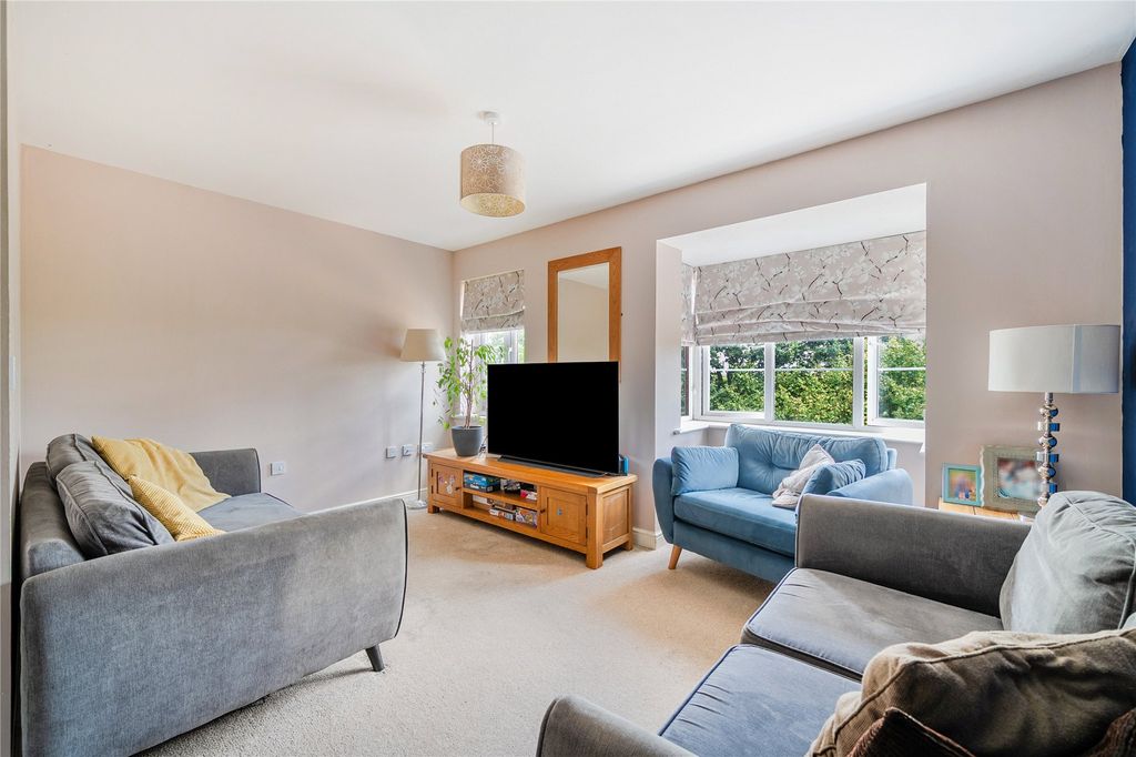 Property photo 3 of 12 Sitting Room