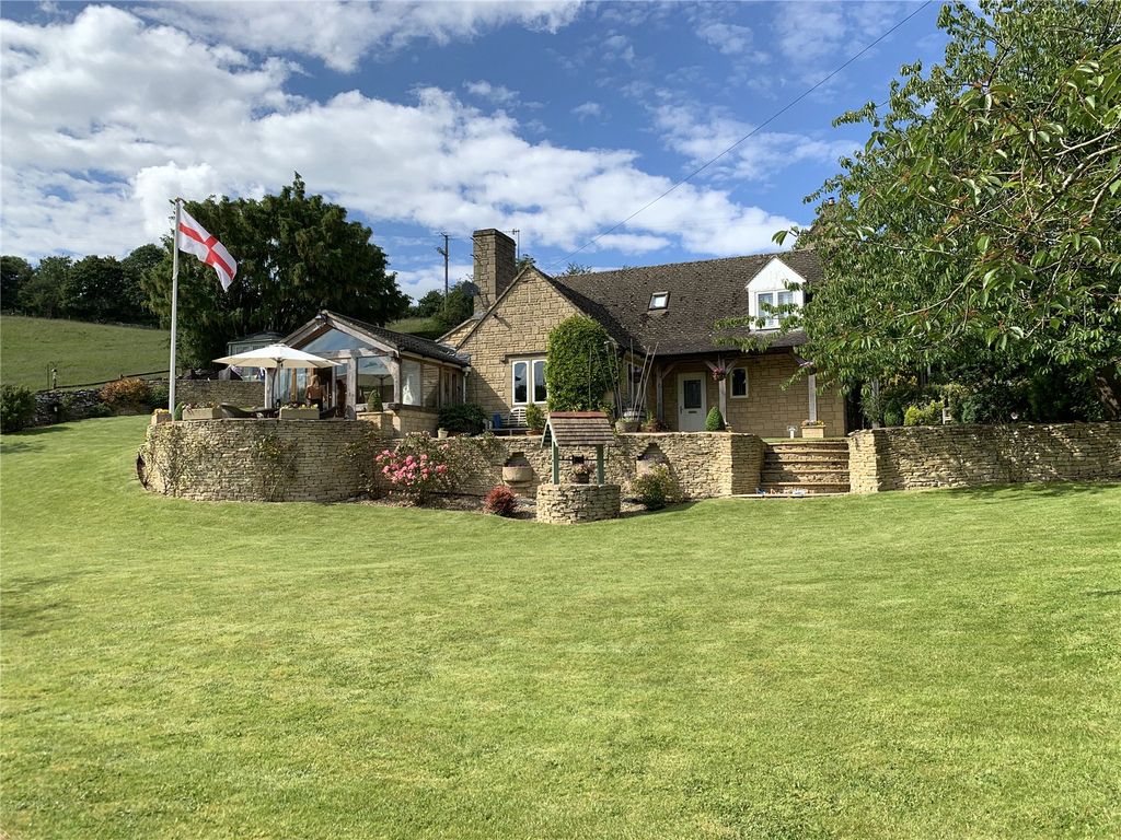 Property photo 1 of 14 Old Well Cottage
