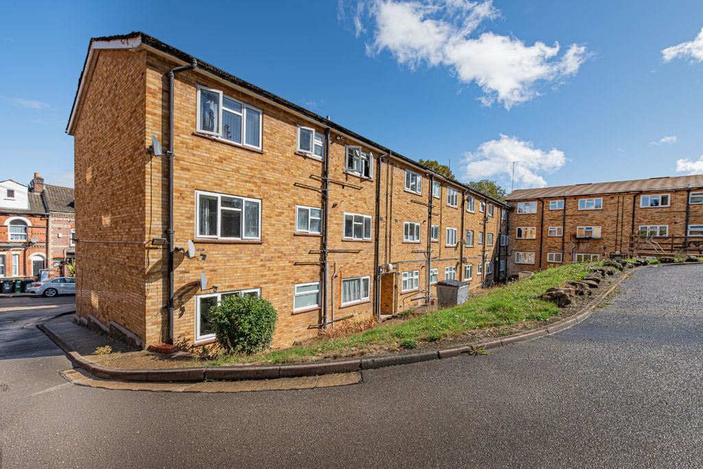 Property photo 1 of 14 5523450