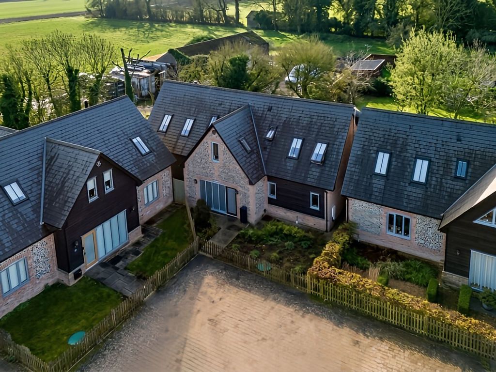 Property photo 1 of 35