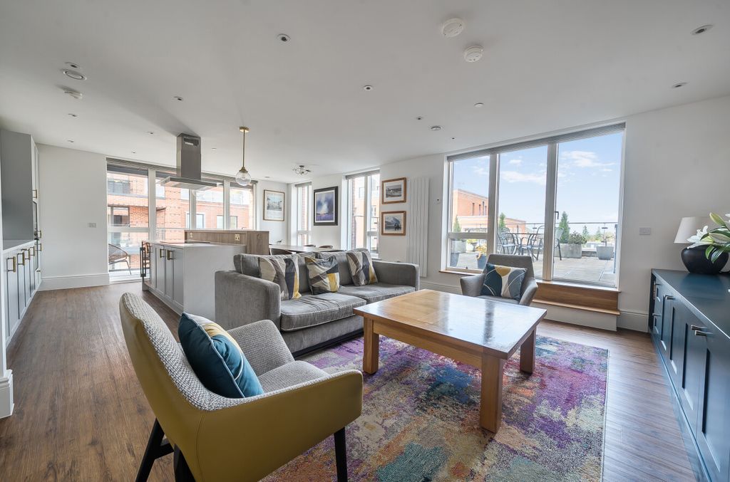 Property photo 2 of 13 1371482-4-68F79A3...