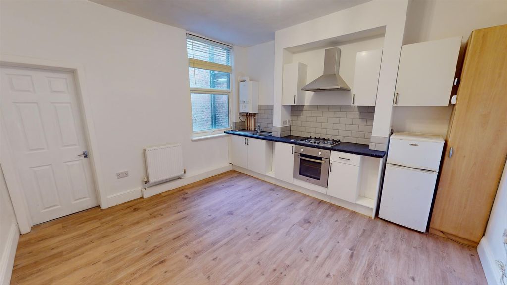 Property photo 2 of 4