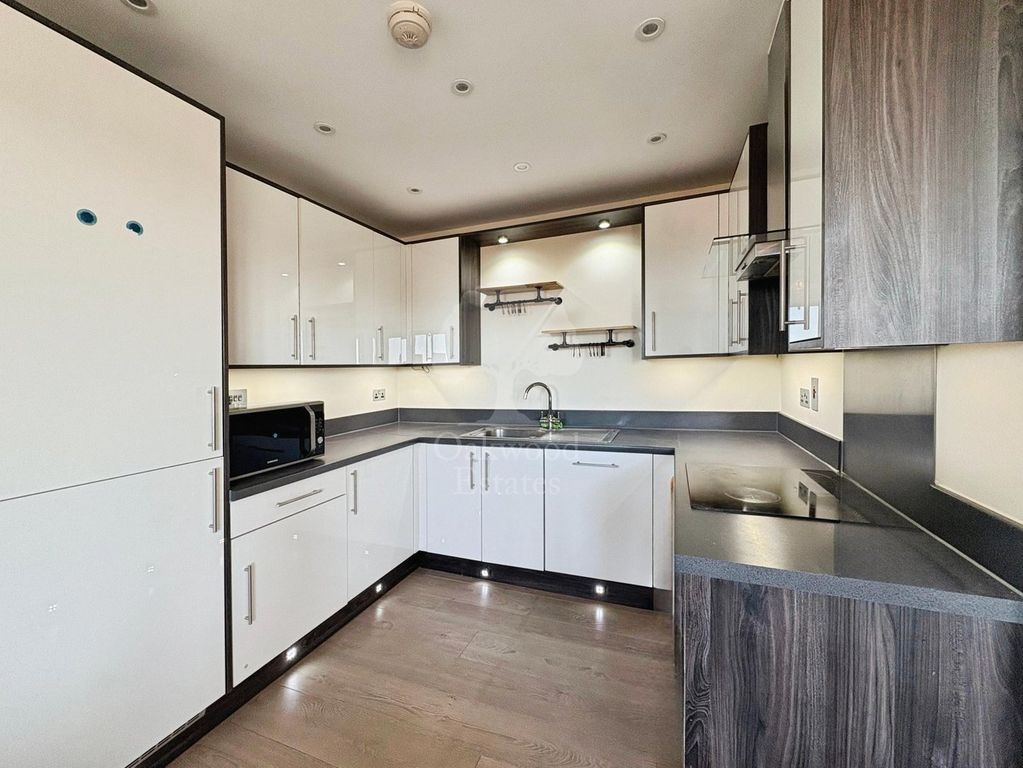 Property photo 2 of 16 Kitchen