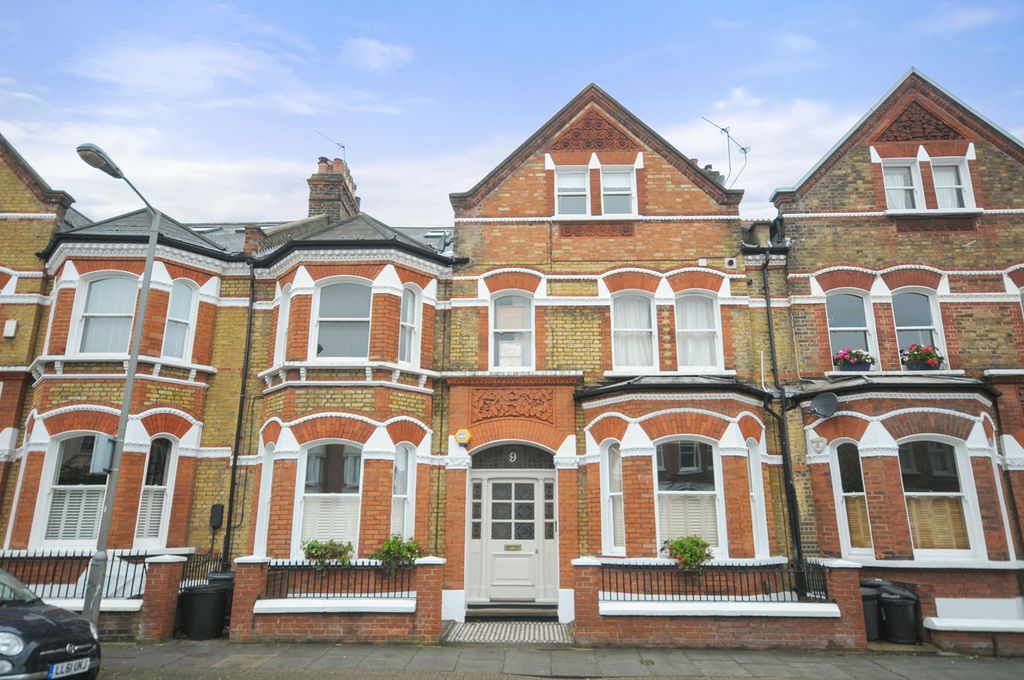 Property photo 1 of 5