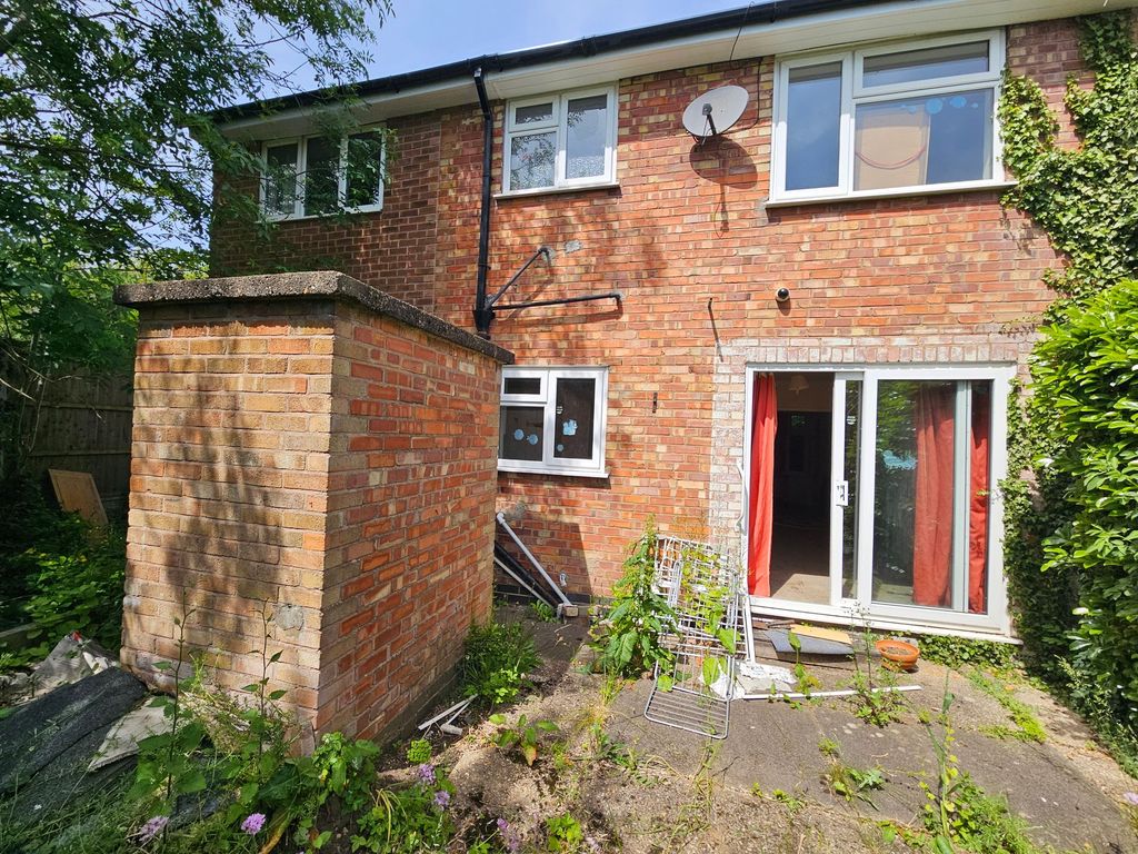 Property photo 3 of 14 Rear