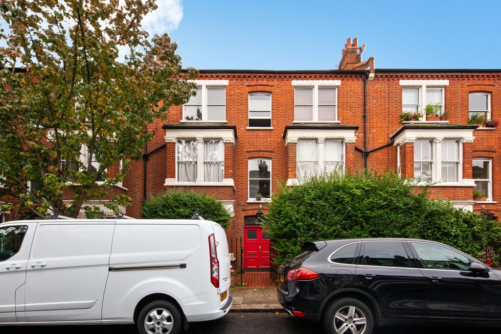 Property photo 1 of 8