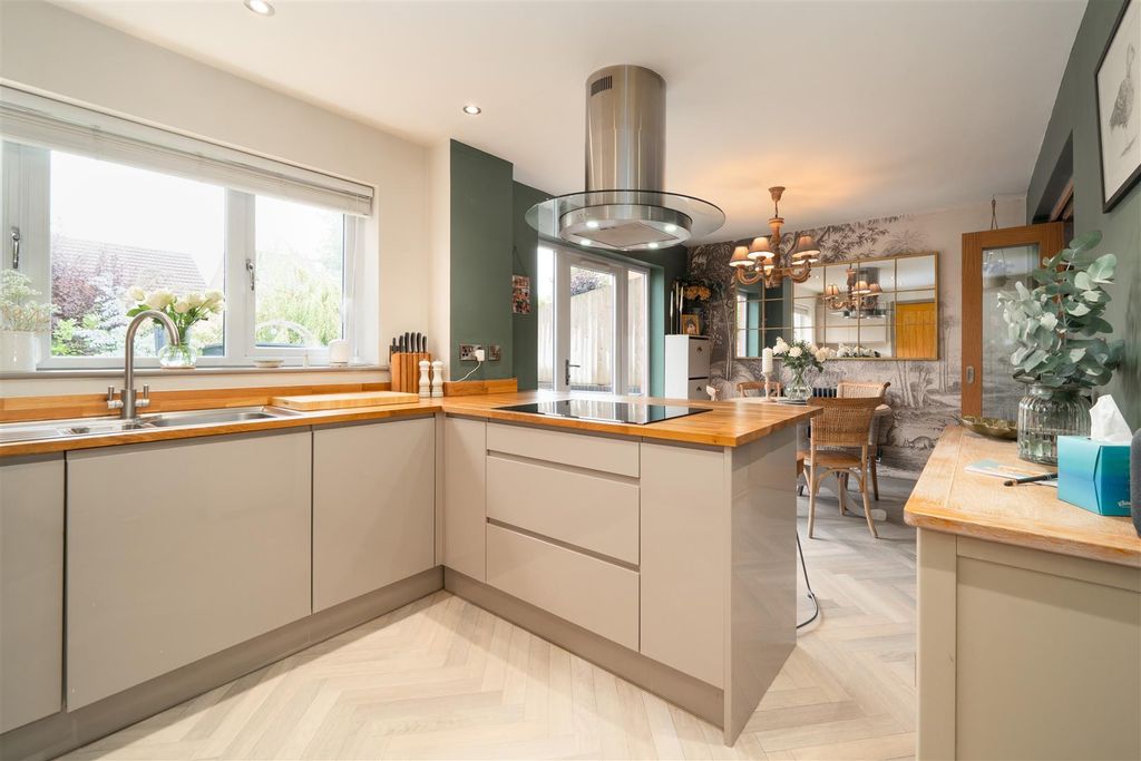 Property photo 3 of 31 Kitchen-4.Jpg