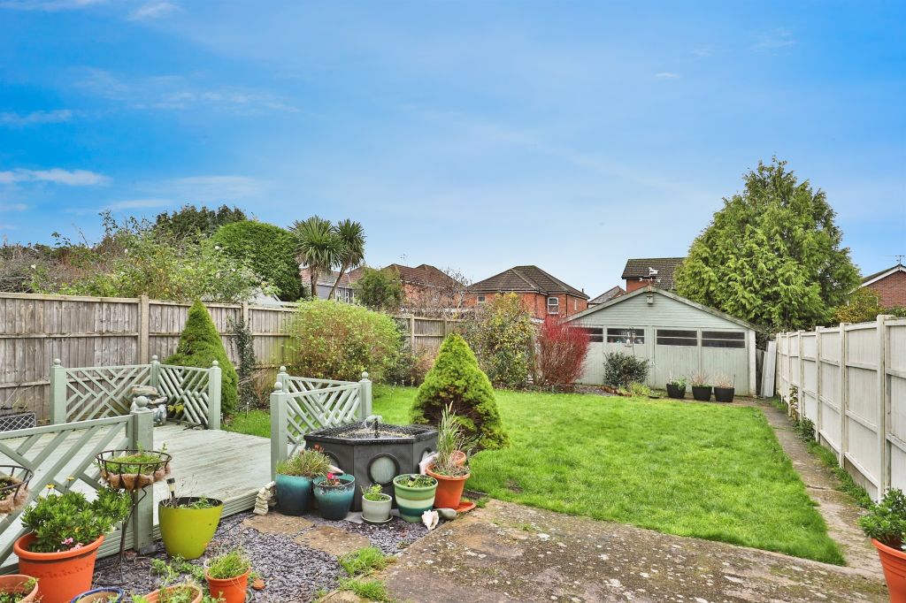 Property photo 3 of 18