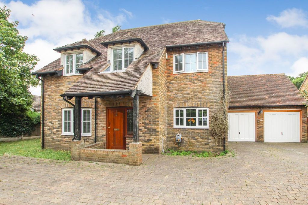 Property photo 1 of 36