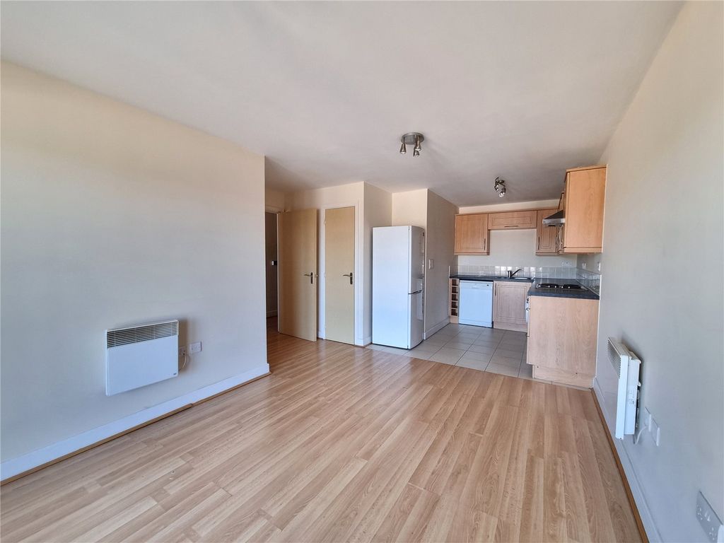 Property photo 3 of 12 Lounge/ Kitchen