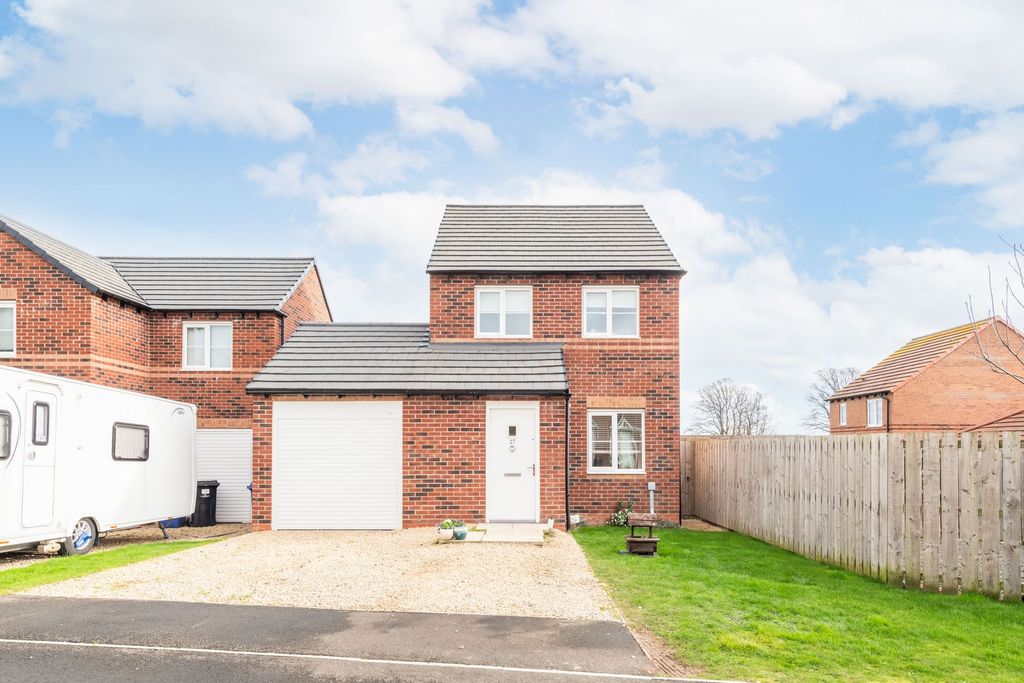 Property photo 1 of 26 Front External