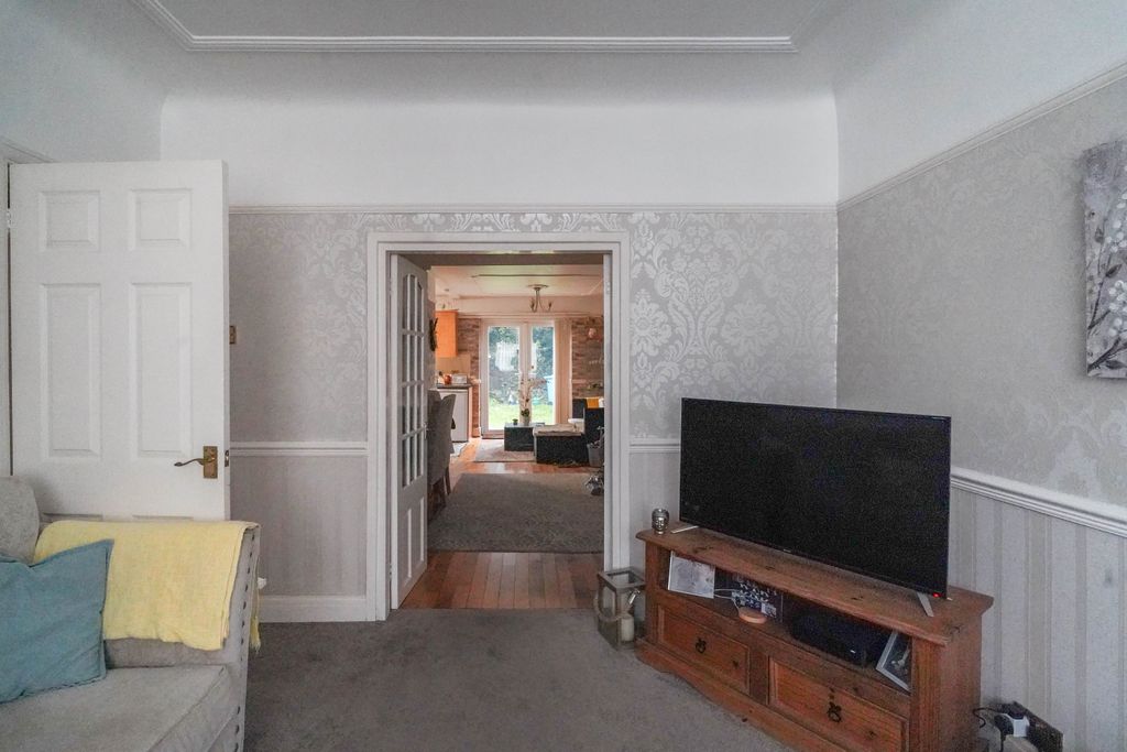 Property photo 3 of 21