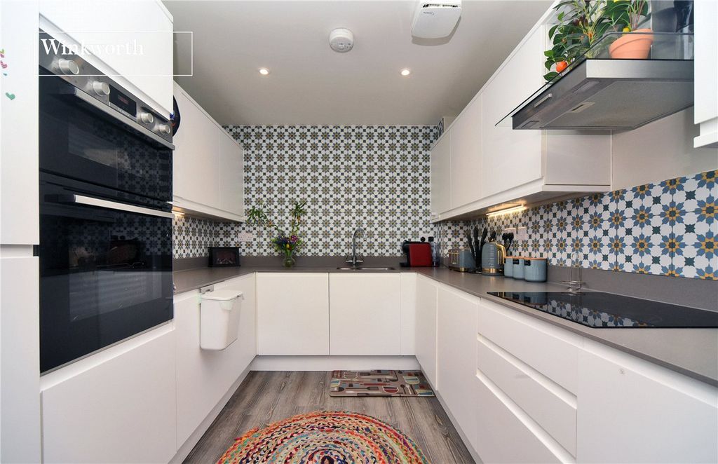 Property photo 2 of 14 Picture No. 03