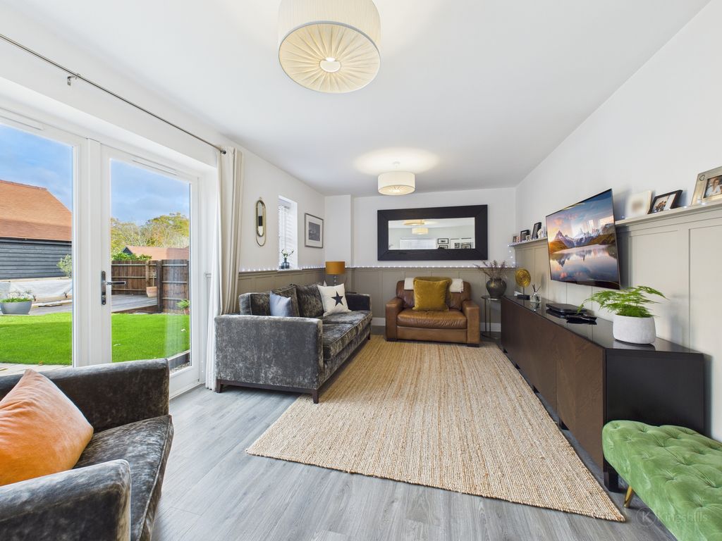 Property photo 2 of 23 Living Room