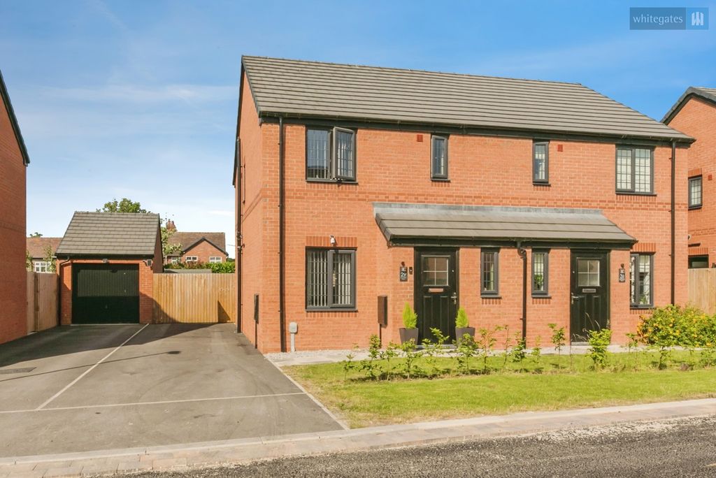 Property photo 1 of 17 Pbox-Img.Jpg