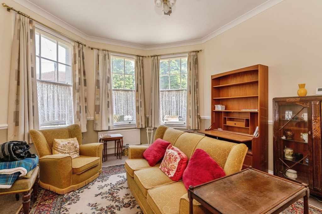 Property photo 2 of 9 Pbox-Img.Jpg