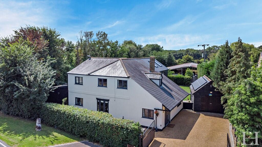 Property photo 1 of 37 4579030