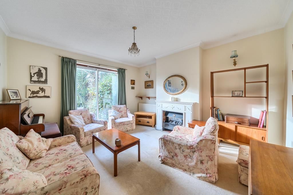 Property photo 3 of 18 Living Area