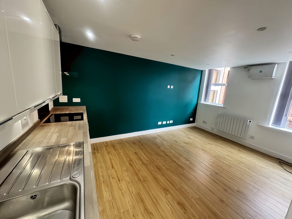 Property photo 3 of 6