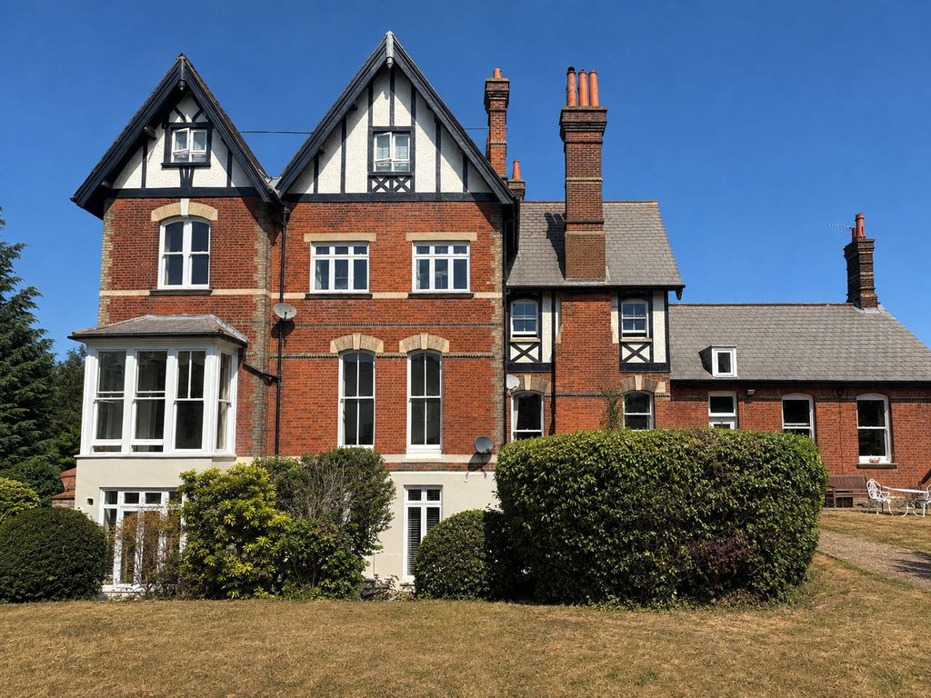 2 bed flat for saleOldfield Road, Bromley BR1