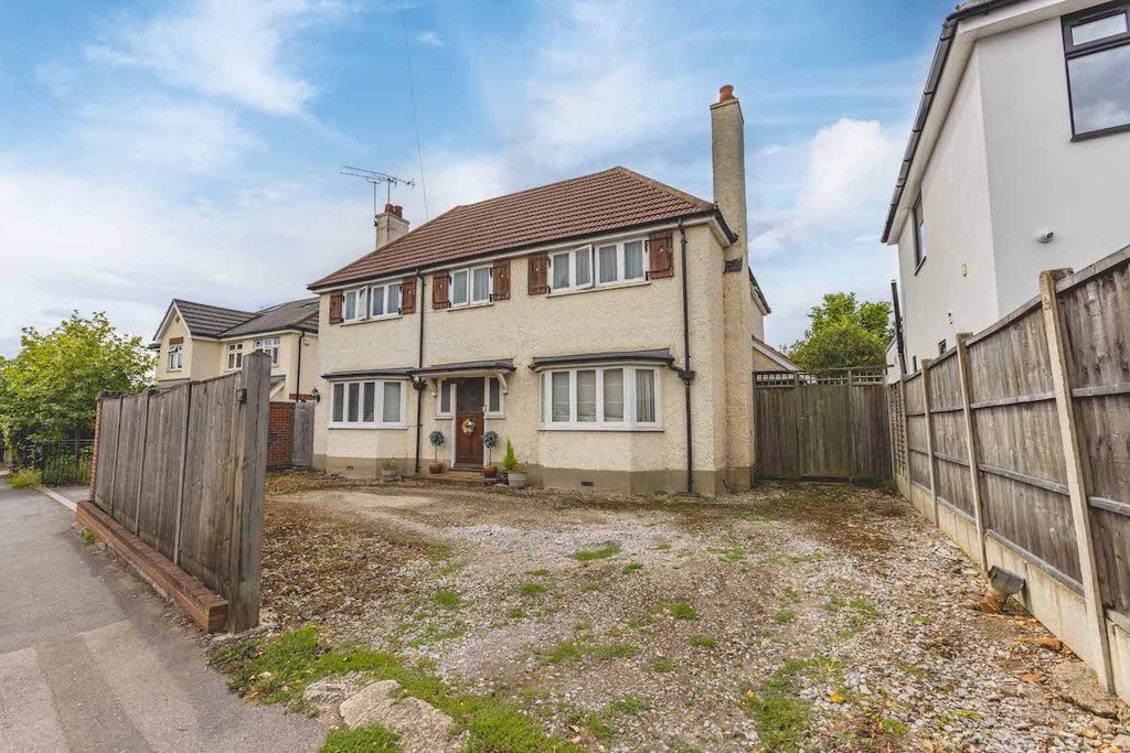 Property photo 1 of 26