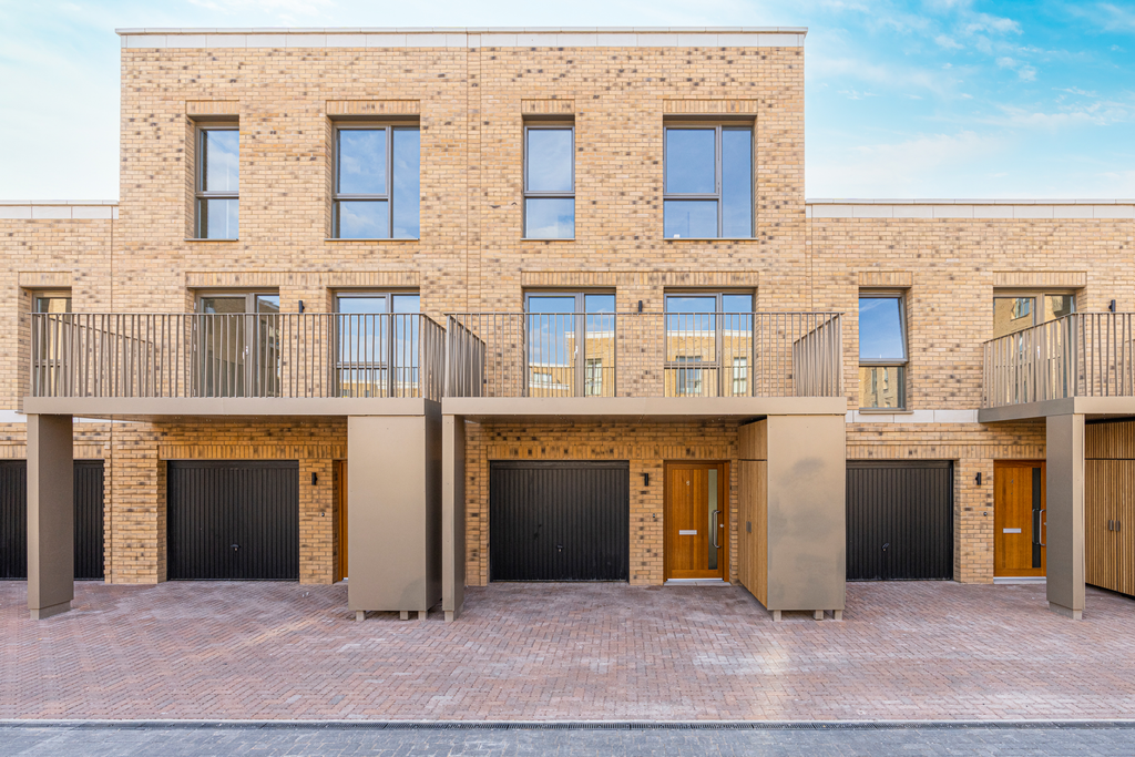 Property photo 1 of 22