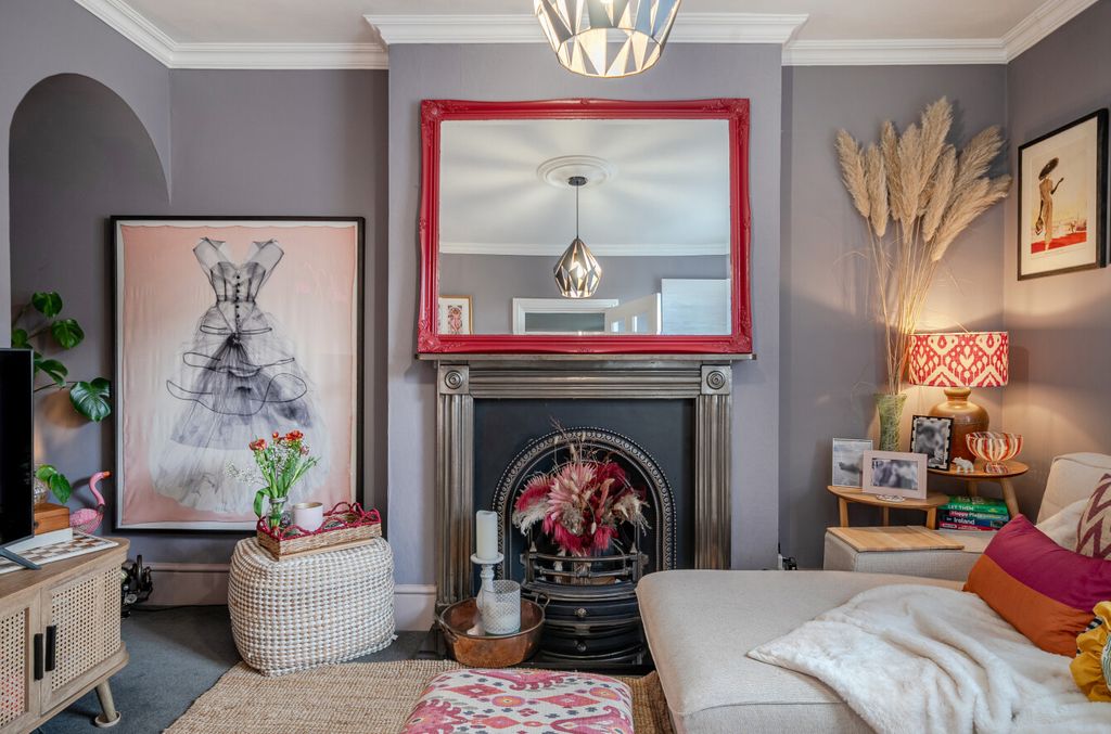 Property photo 3 of 16 1408245-10-698320...