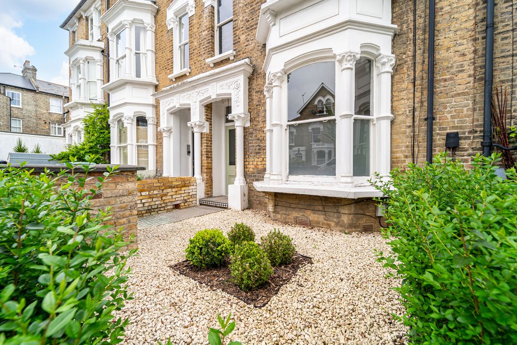 Property photo 3 of 15 Ndb05552-Edit