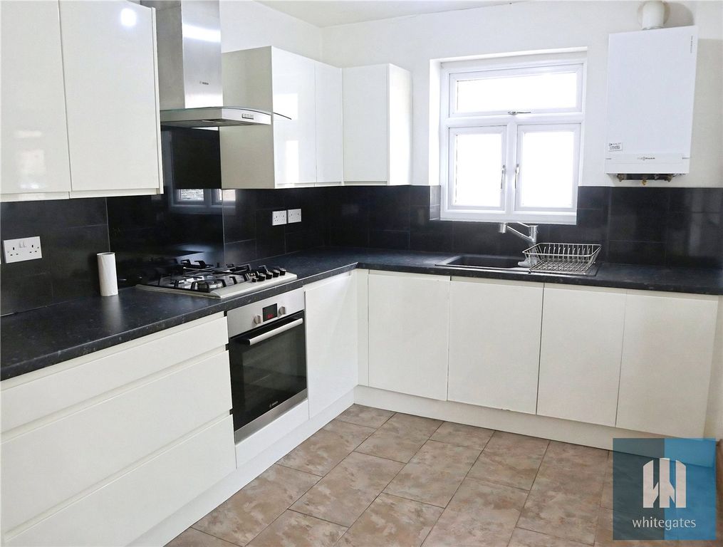 Property photo 2 of 9 Picture No. 21