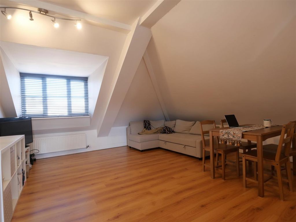 Property photo 3 of 5 P1000326.Png