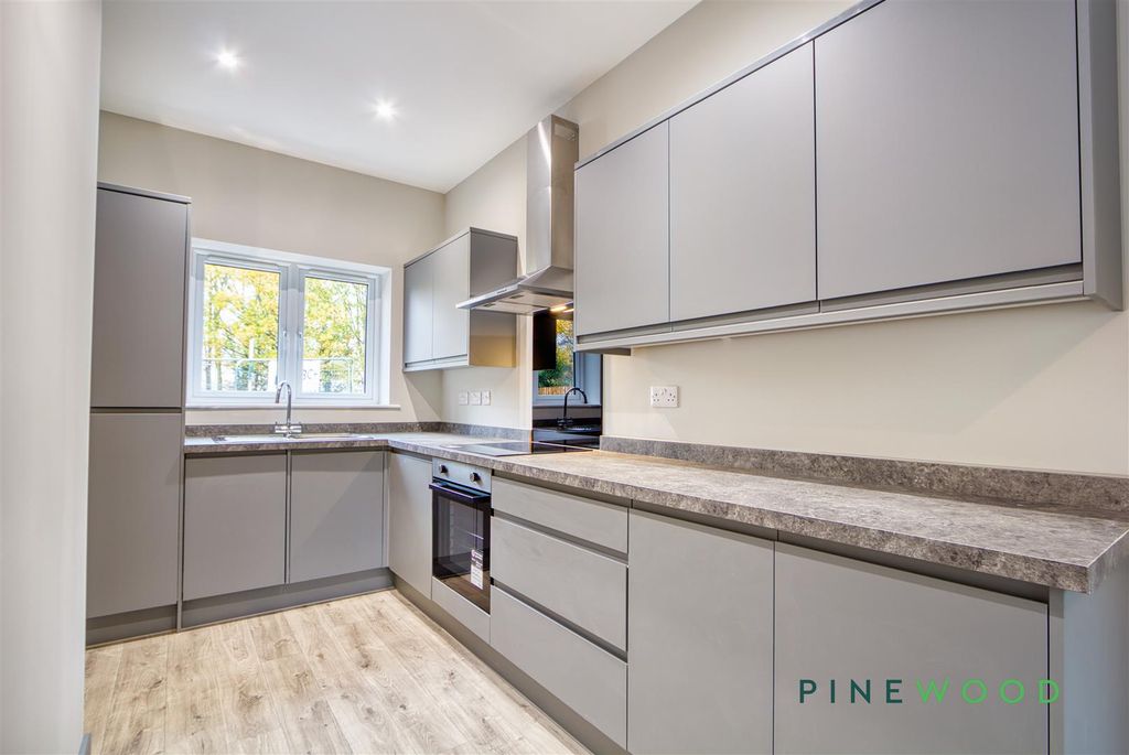 Property photo 3 of 20 Kitchen Diner