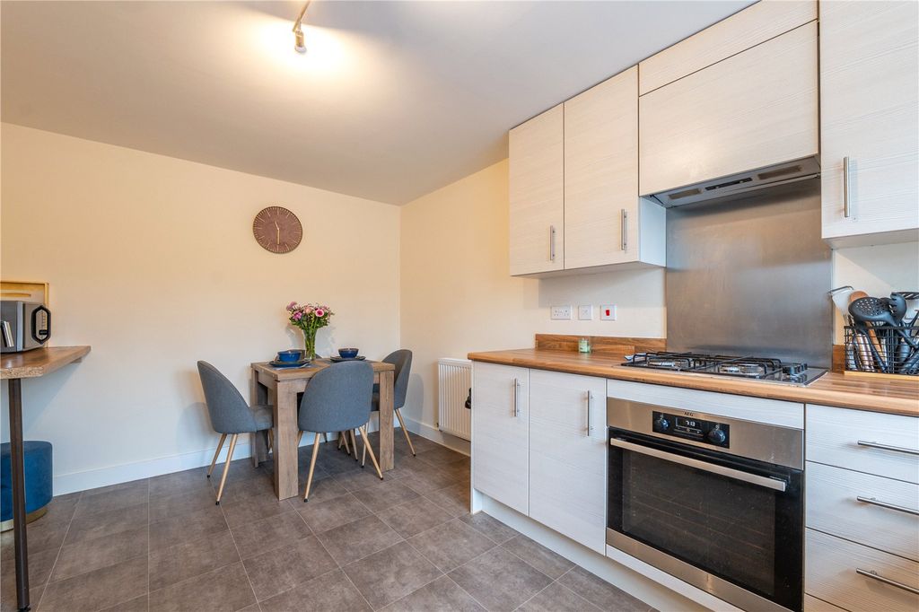 Property photo 3 of 19 Picture No. 12