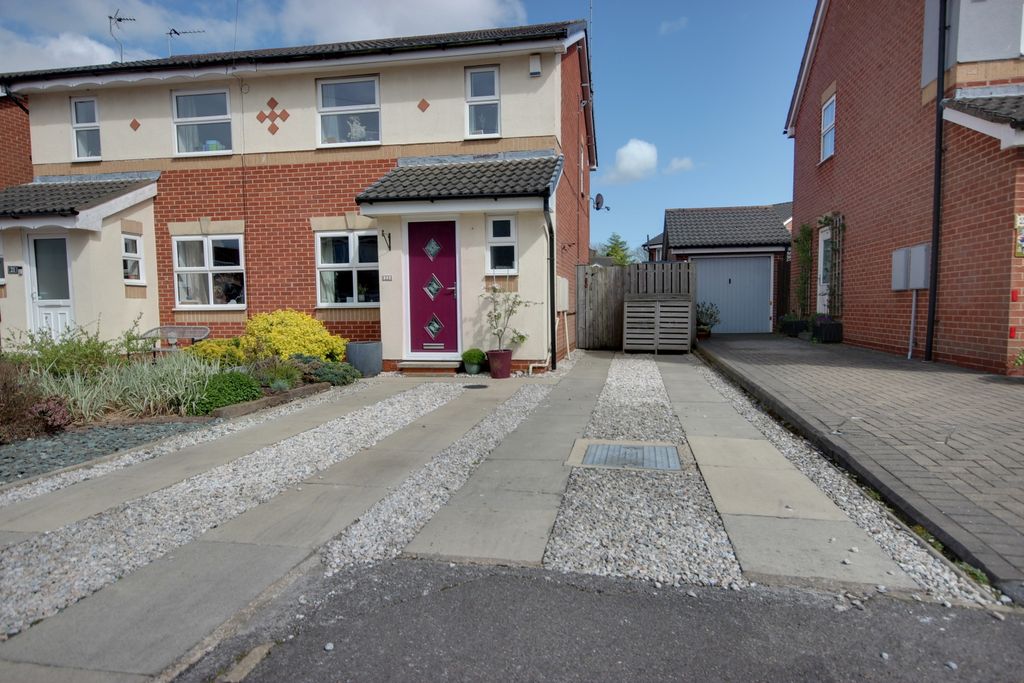 Property photo 1 of 17 1 Front A