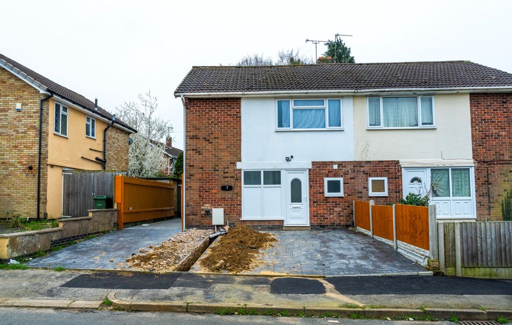 Property photo 1 of 30