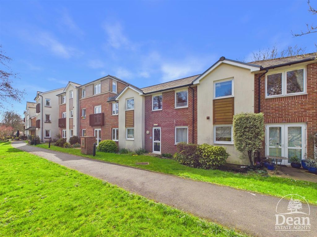 Property photo 1 of 13