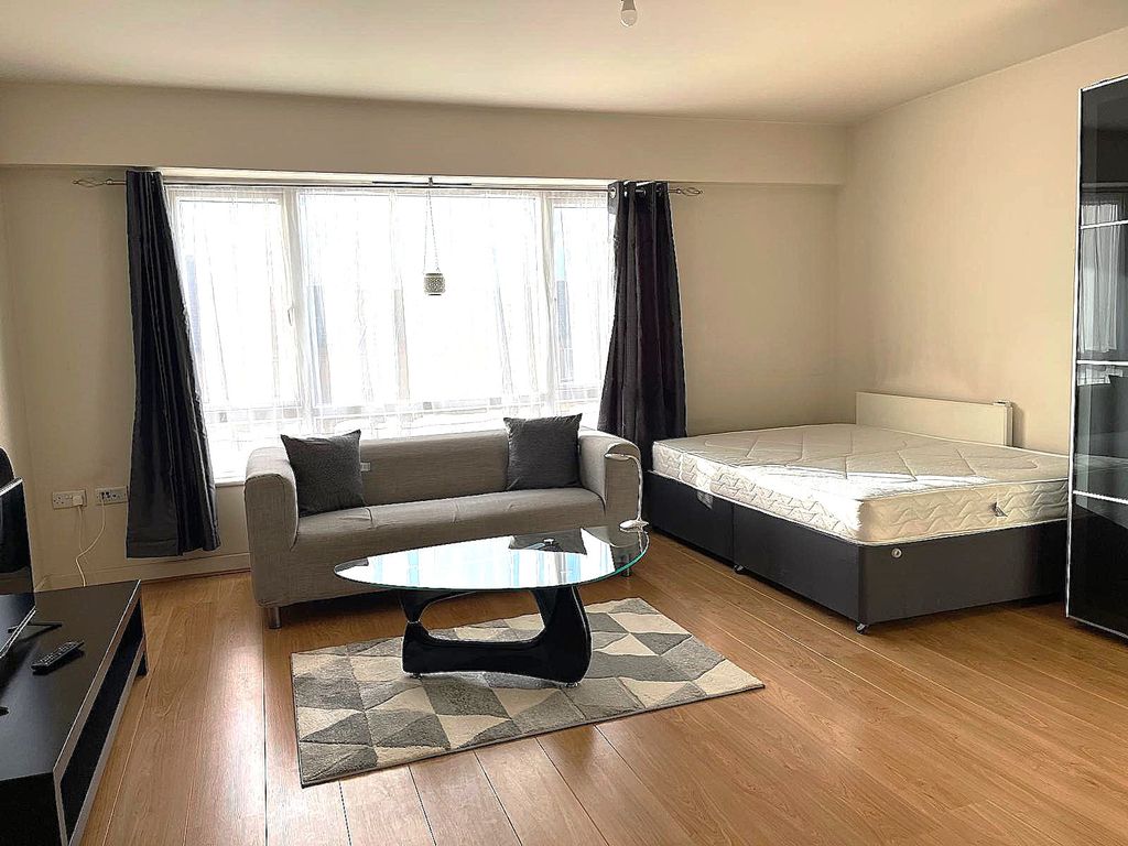 Property photo 2 of 4