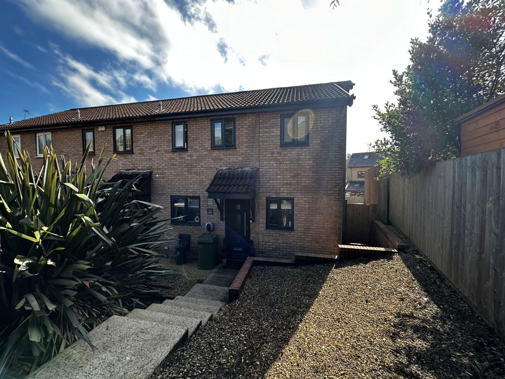 Property photo 1 of 18