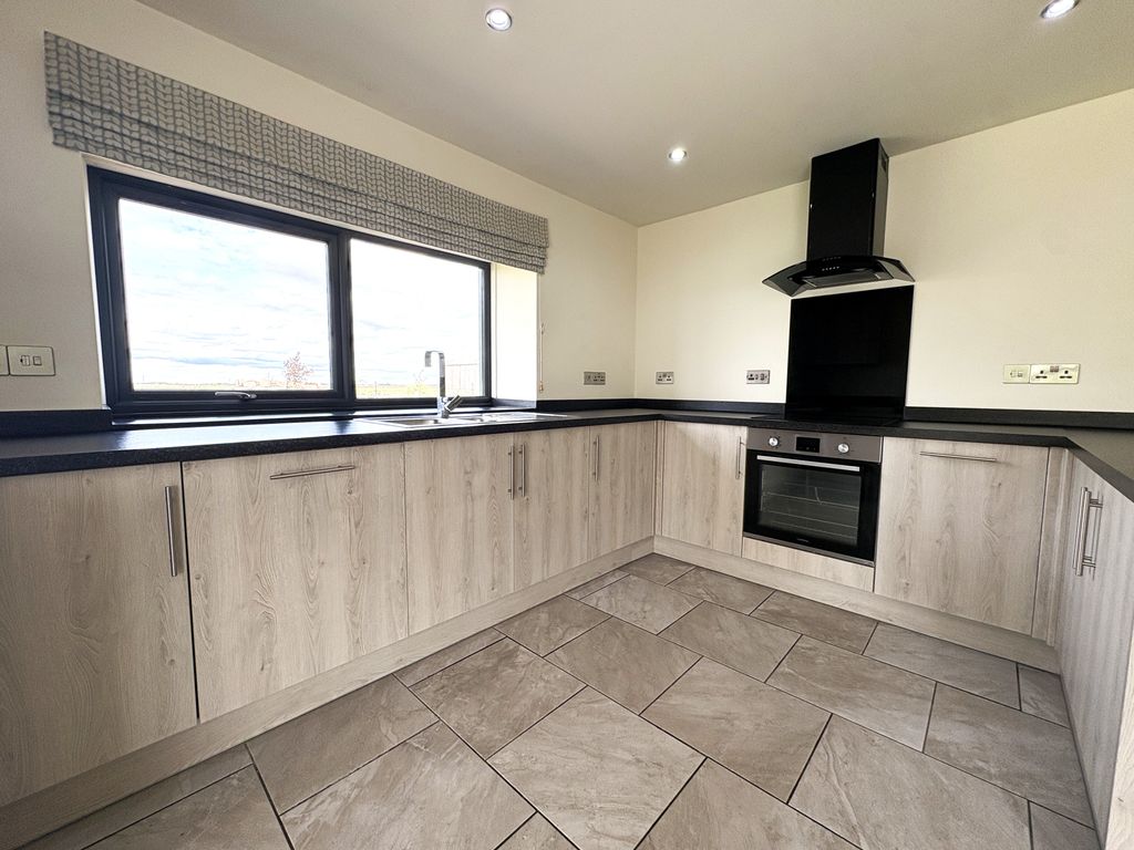 Property photo 1 of 23 Kitchen
