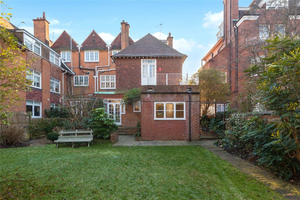 Property photo 2 of 13