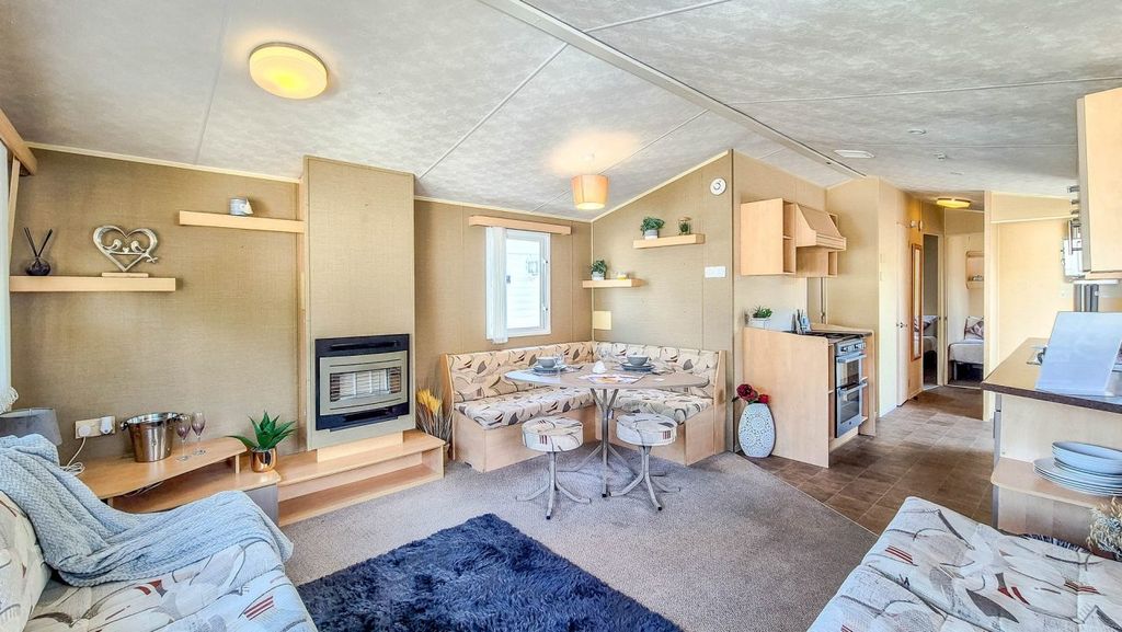 Property photo 1 of 20 Untitled 6