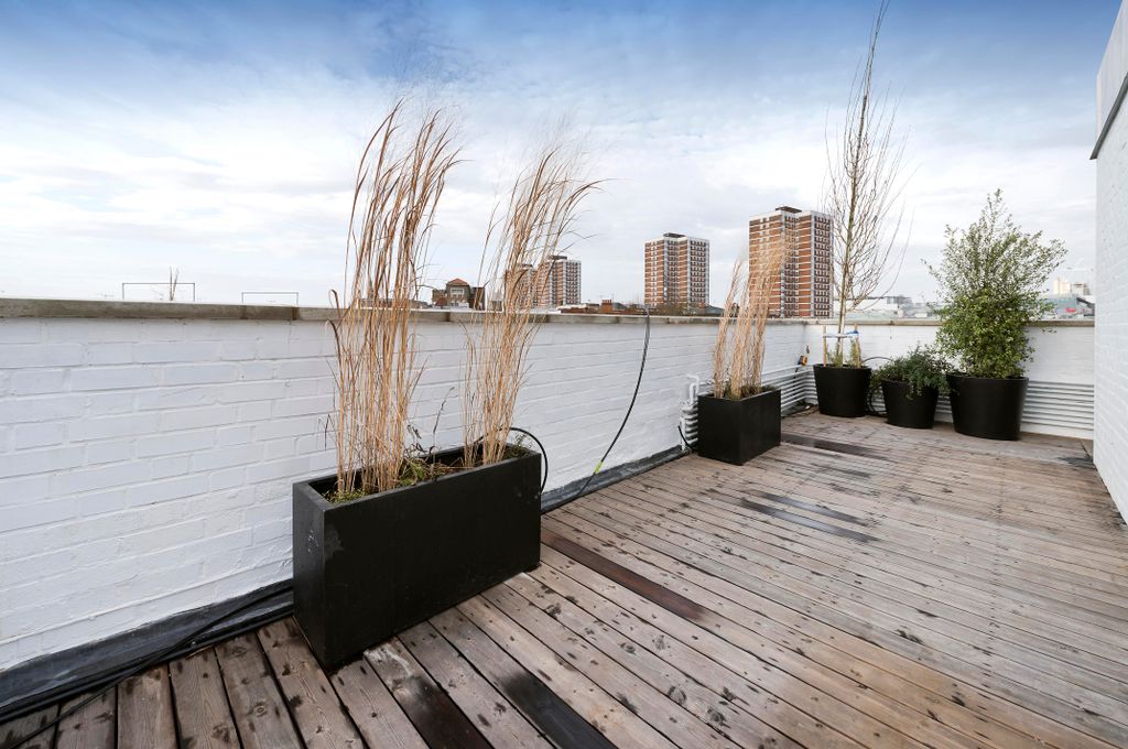 Property photo 2 of 9 A085i00000L94Egaab_Bgo190099_02.Jpg