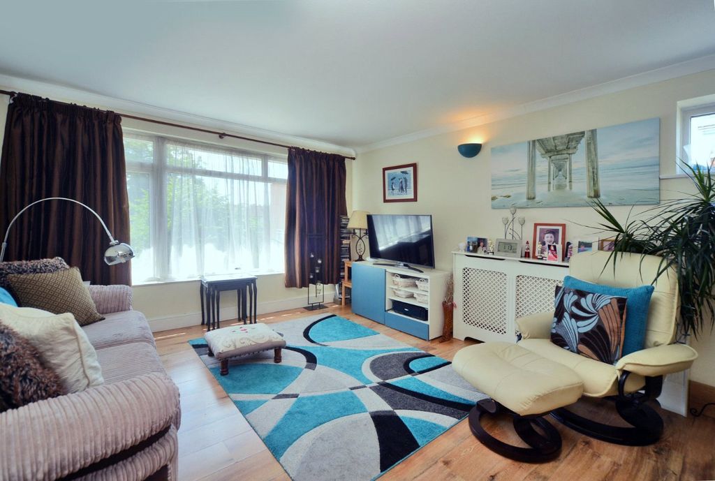 Property photo 1 of 10 Picture No. 04