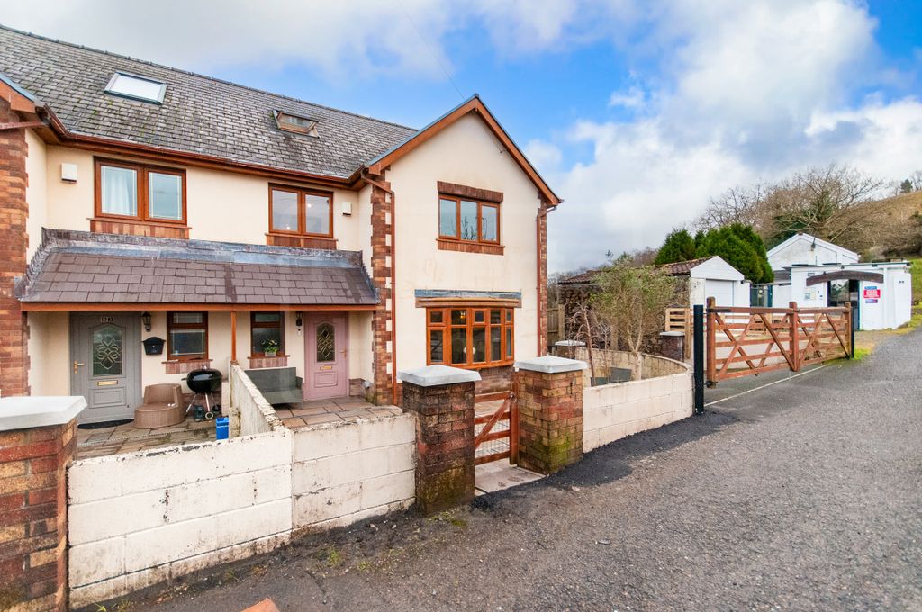 Property photo 1 of 34 Front