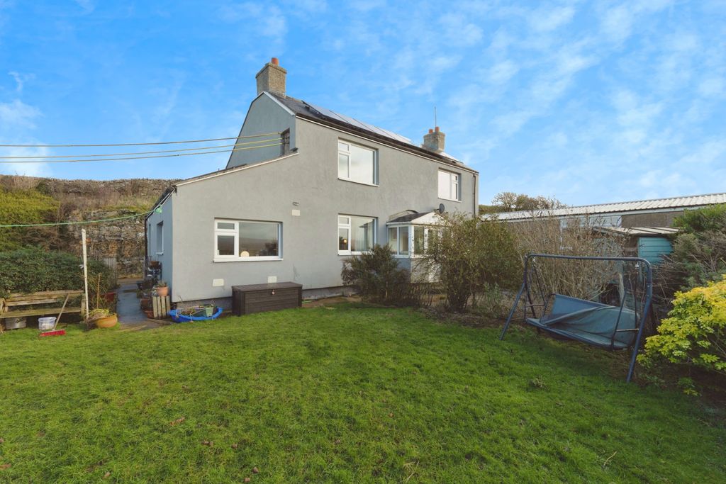 Property photo 1 of 21 Front View