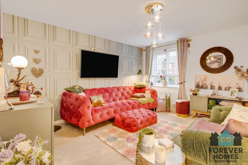 Property photo 2 of 20