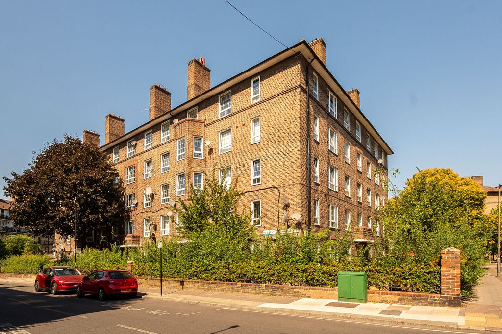 Property photo 1 of 7